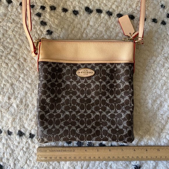 Coach Crossbody Purse: Great Condition! - Picture 10 of 12